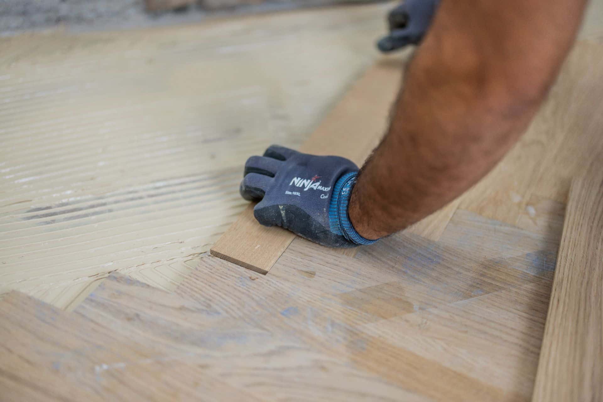 Professionel montering af Sildebensparket