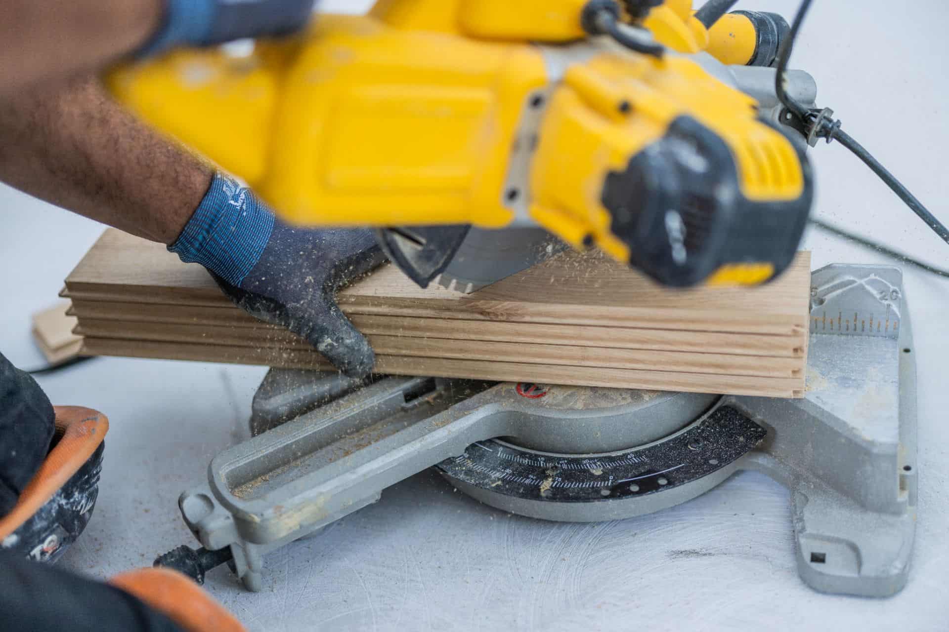 Slidstærkt gulv med linoleumsgulv